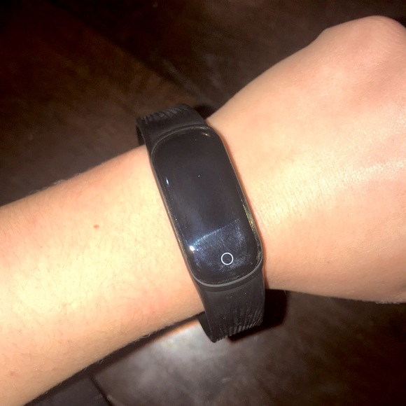 Accessories - Mgcool band 4 never used